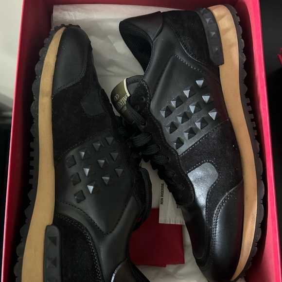 Valentino women’s Sneakers, size 8, 38 Euro. Bought from Holt Renfrew years ago. - Picture 5 of 7